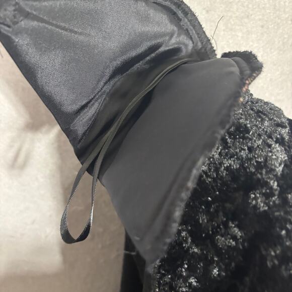 Dressbarn Woman Jet Black Velvet Cape Jacket 18 20 Soft Glam Goth Luxe Statement - Picture 8 of 9